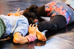 Final Thursday evening contact improvisation session at Curious Seed's space in Ocean Terminal in Leith, Edinburgh, on 22 February 2023 © Chantal Guevara. All rights reserved.