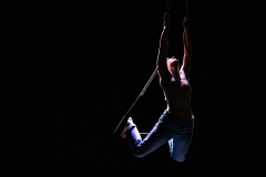 Elsa van der Wal performing at Cirqulation's 'Cirqulation 8: Power' Circus Cabaret Night at the Assembly Roxy