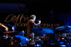 Eric Jacobsen conducting the Scottish Chamber Orchestra in Mendelssohn's Hebrides Overture